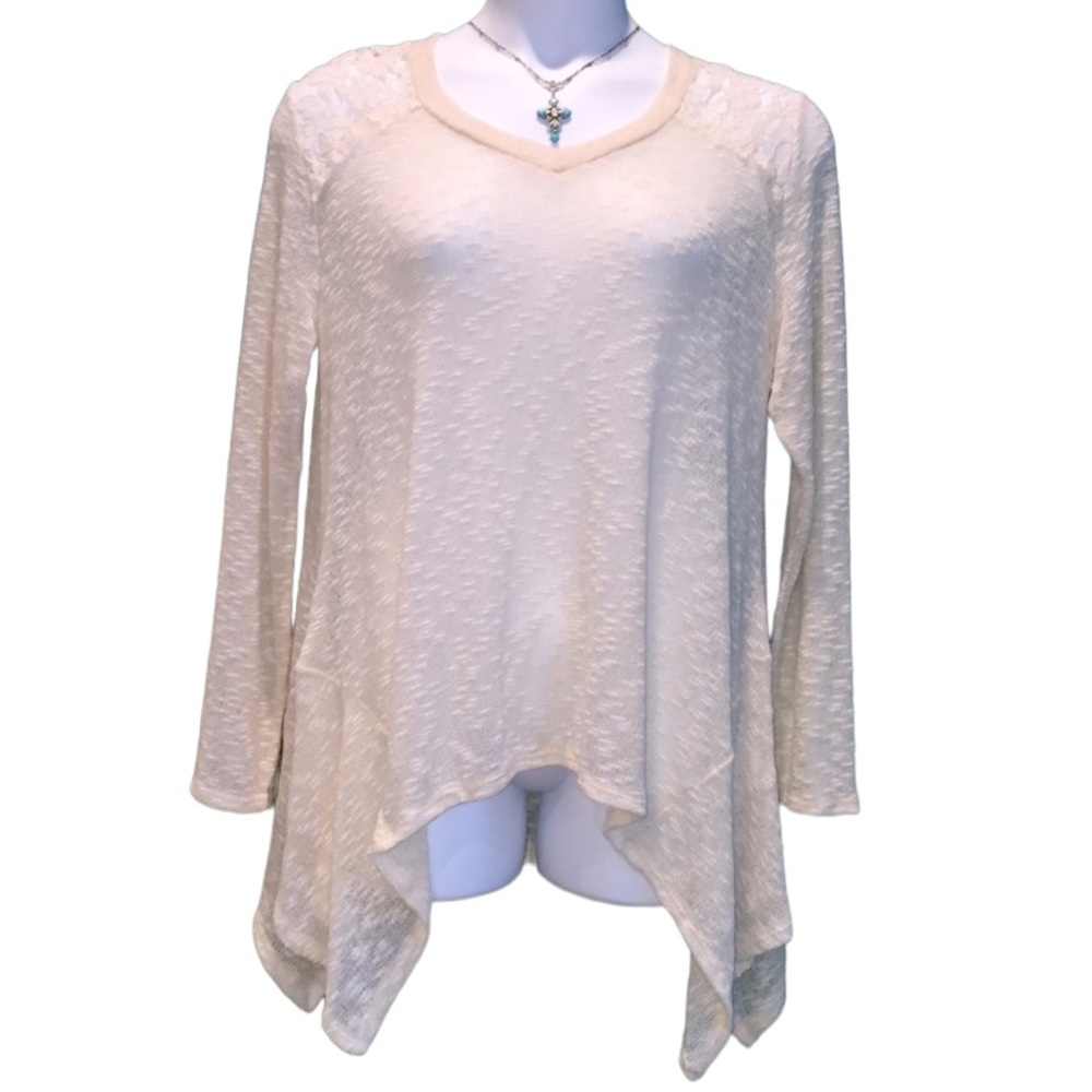 Perch 2X Ivory Lace Long Sleeve Handkerchief Hem Top
